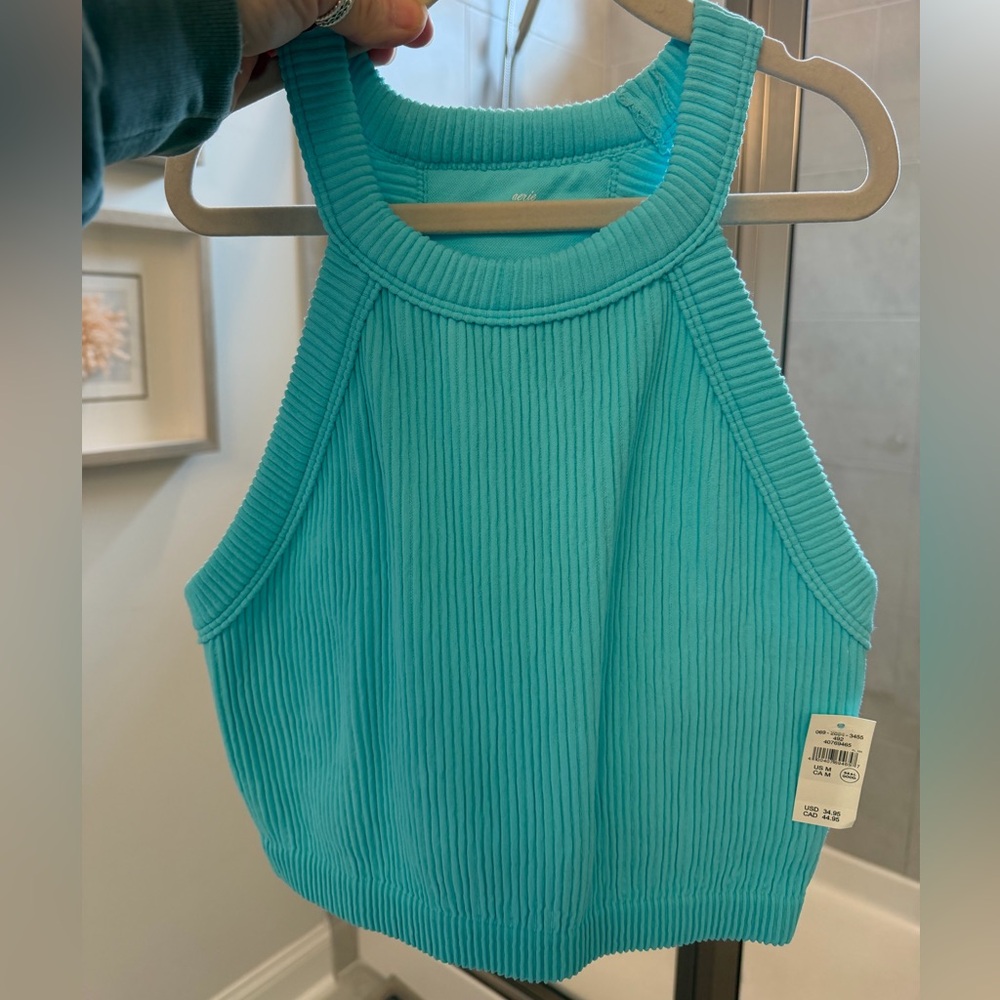 Aerie NWT- cropped tank. Double lined. Size M. Very soft . Turquoise color